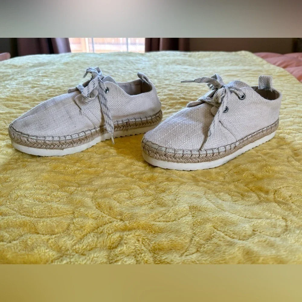 Universal Thread Cream Joelle Espadrille Shoes Sneakers